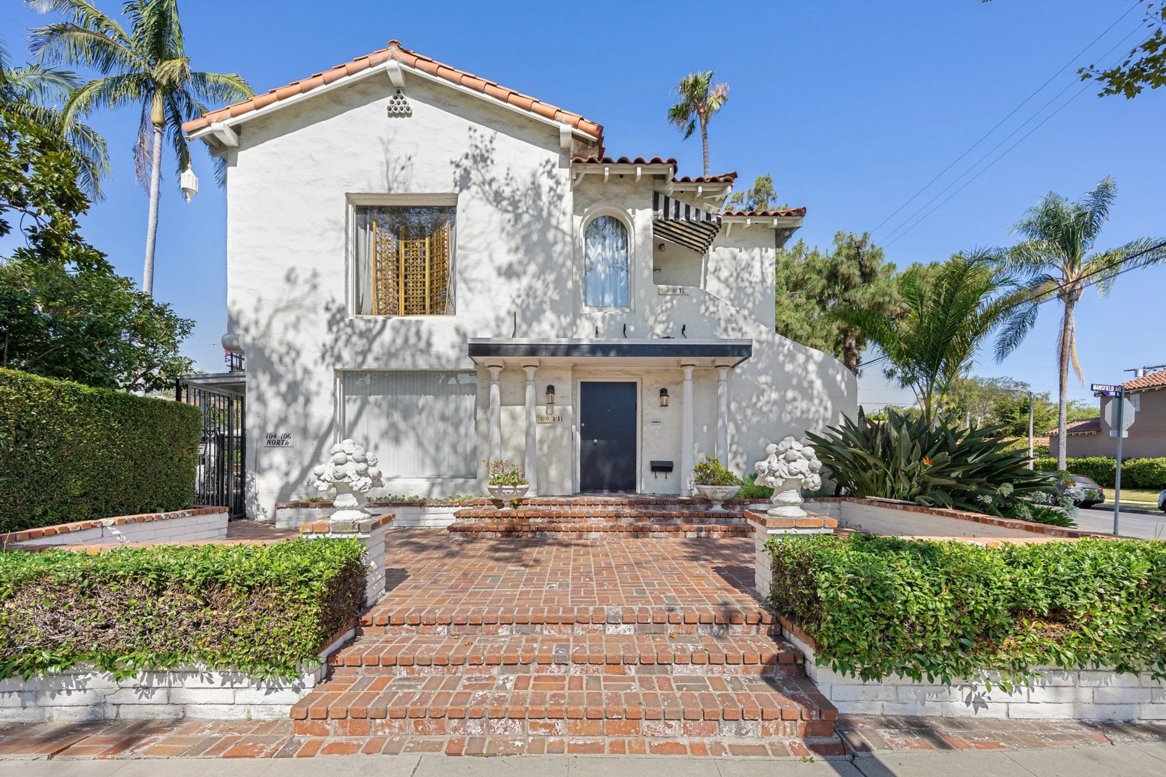 102 N Mansfield Ave