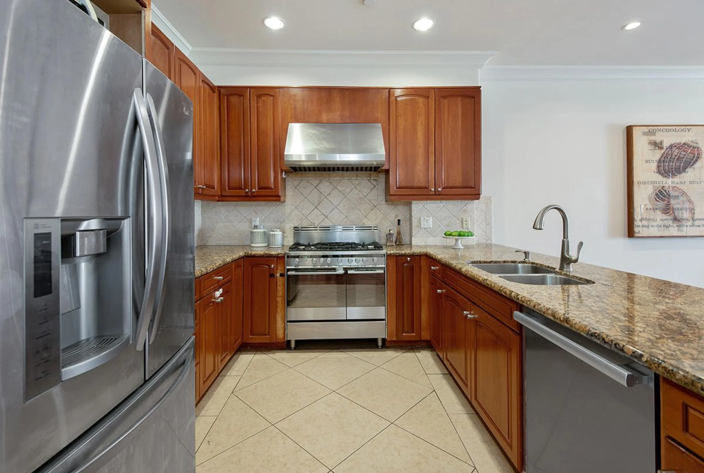 1135 S. SHENANDOAH ST, #402