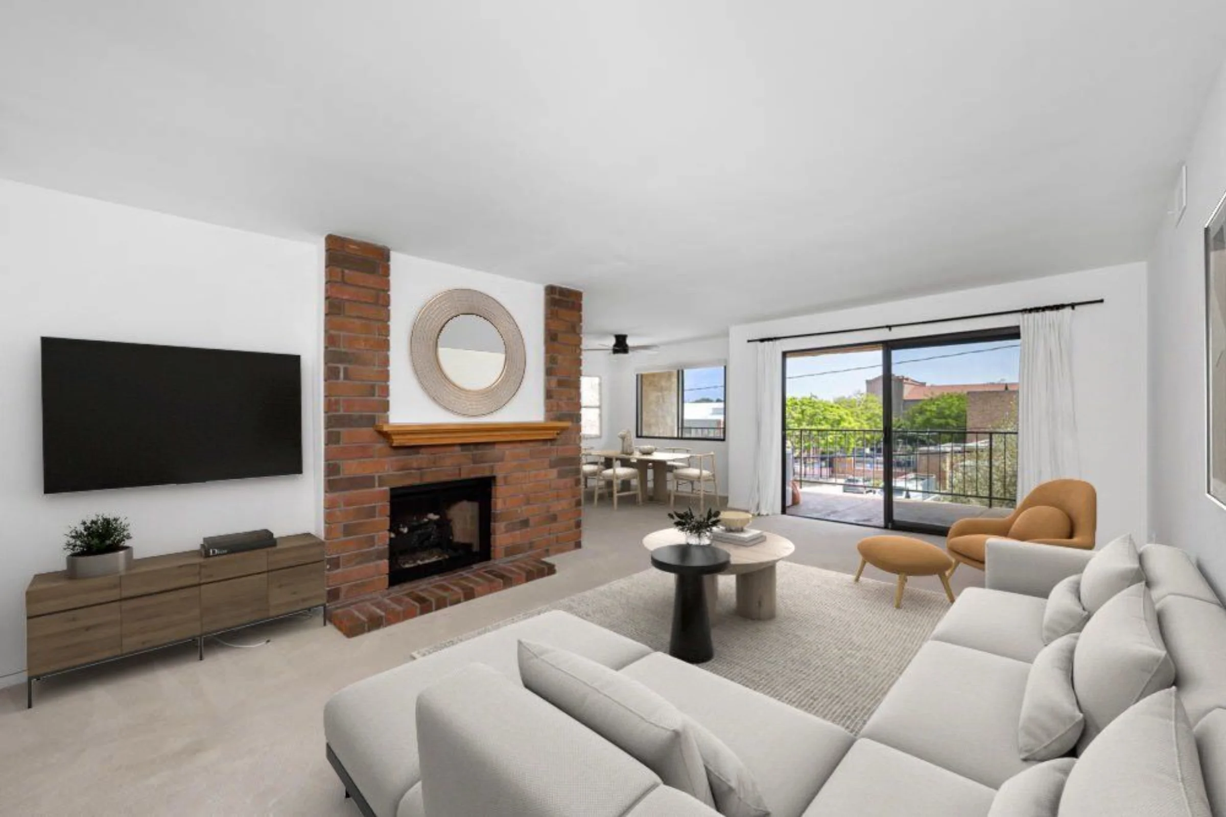 123 E Oak Ave #207
