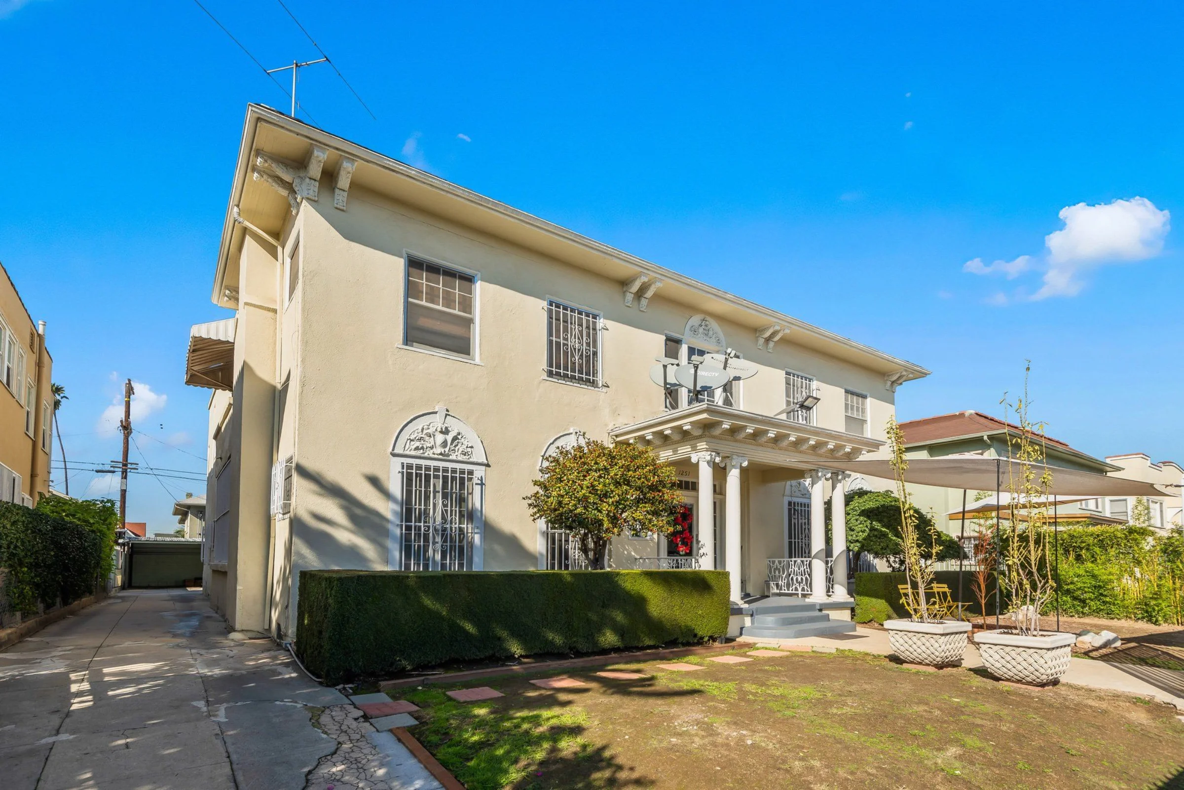 Property Photo 1