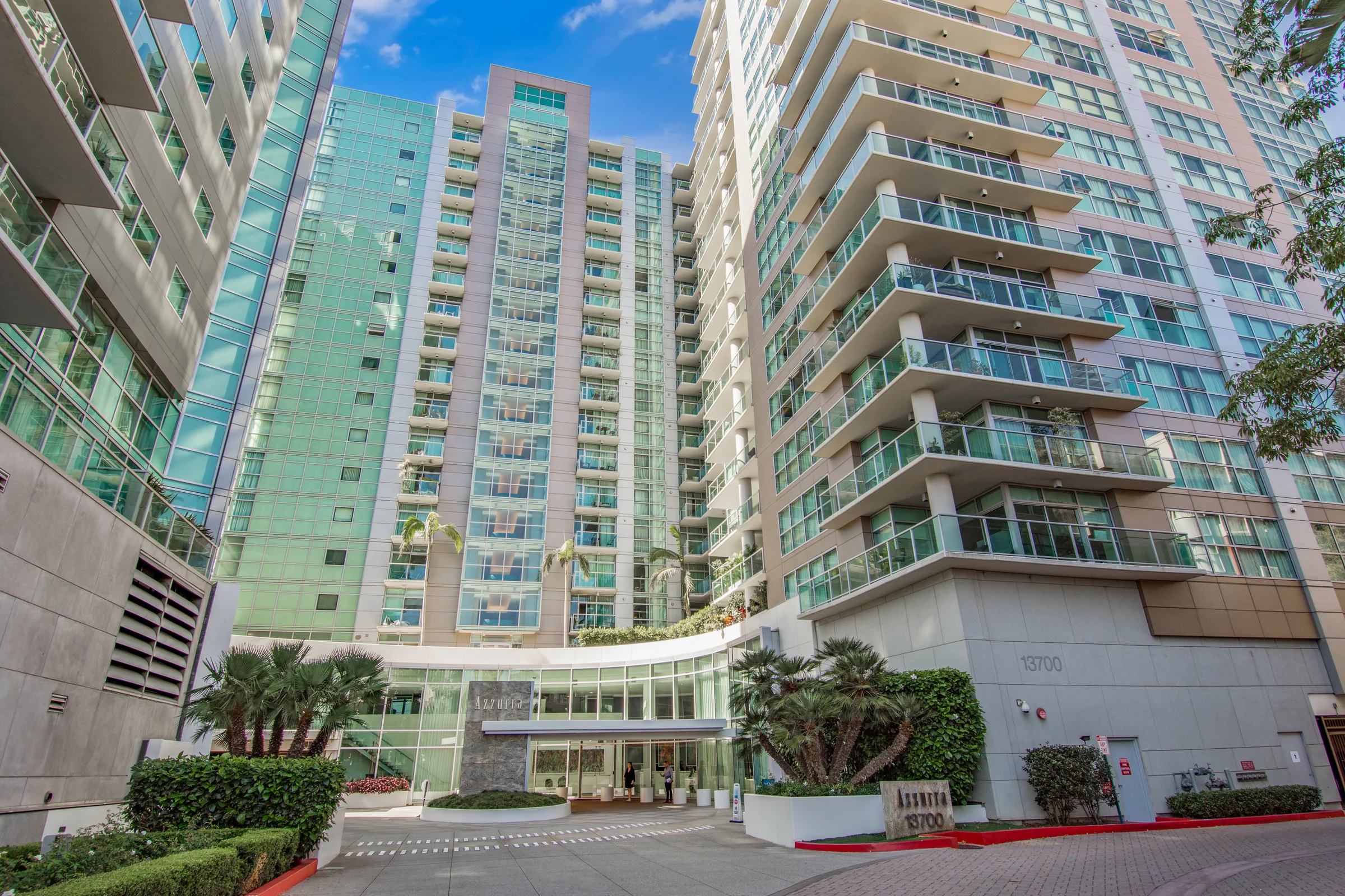 Building Amenities - Exterior