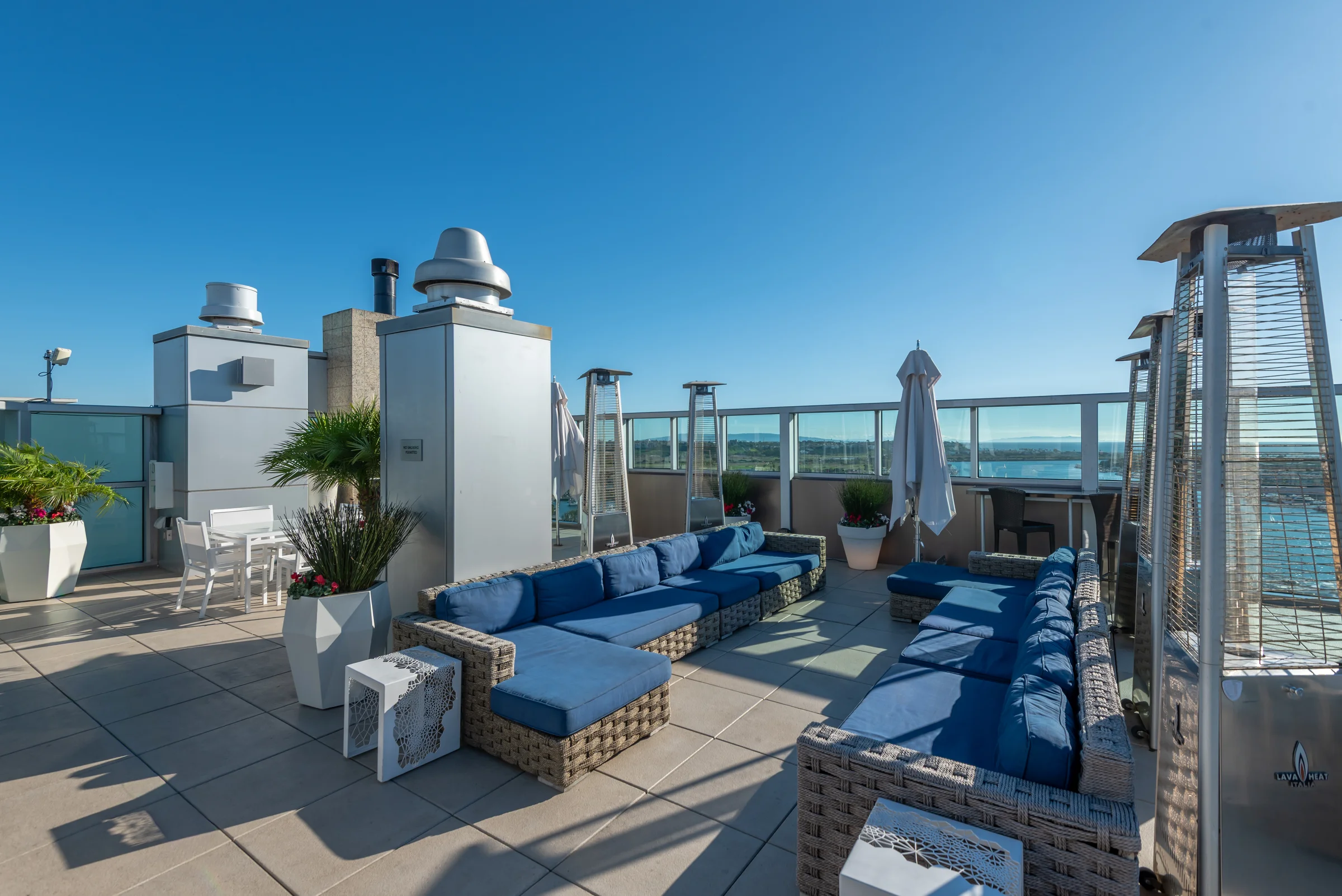 Building Amenities - Photo 3