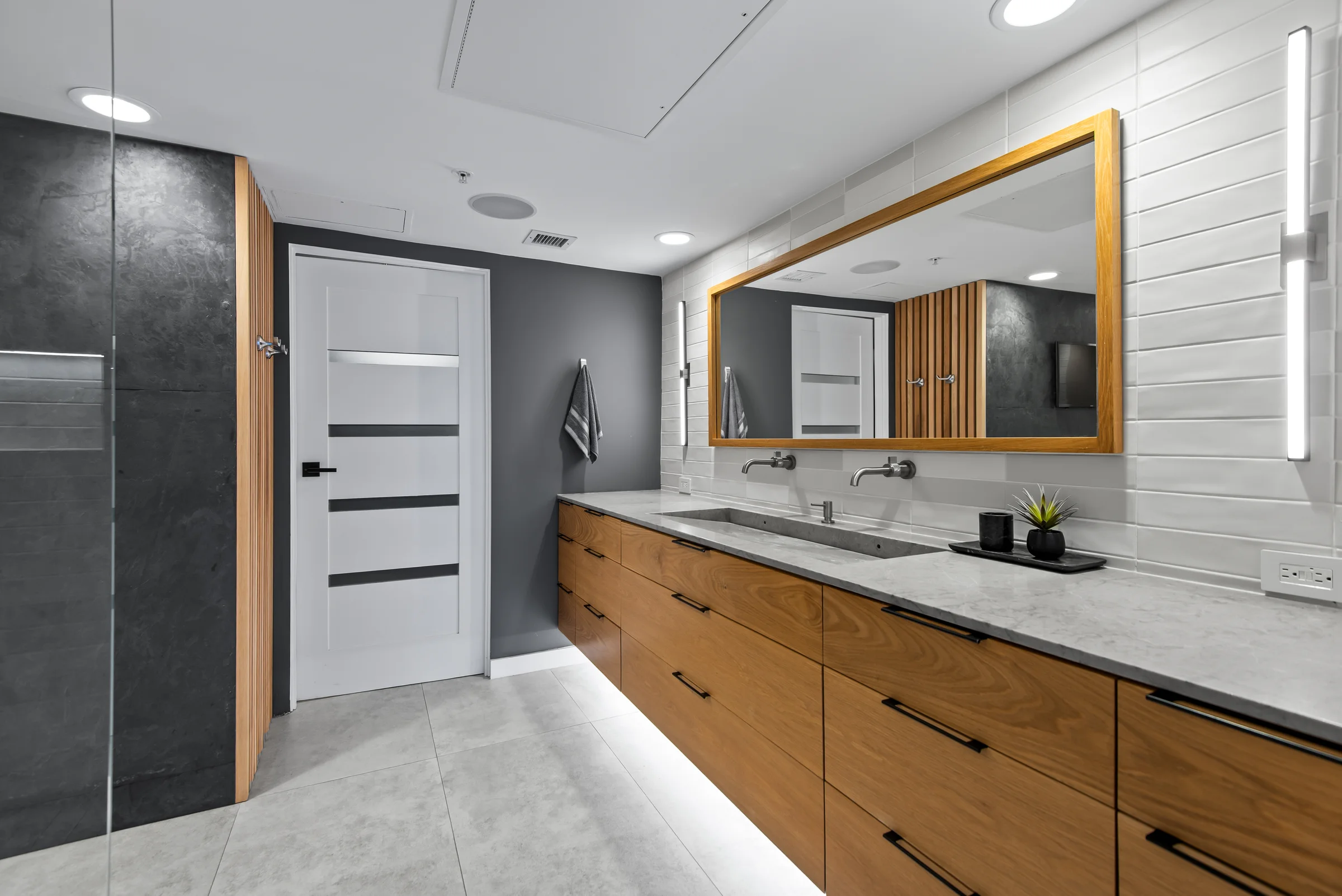 13700 Marina Pointe Dr #624 - Photo 6