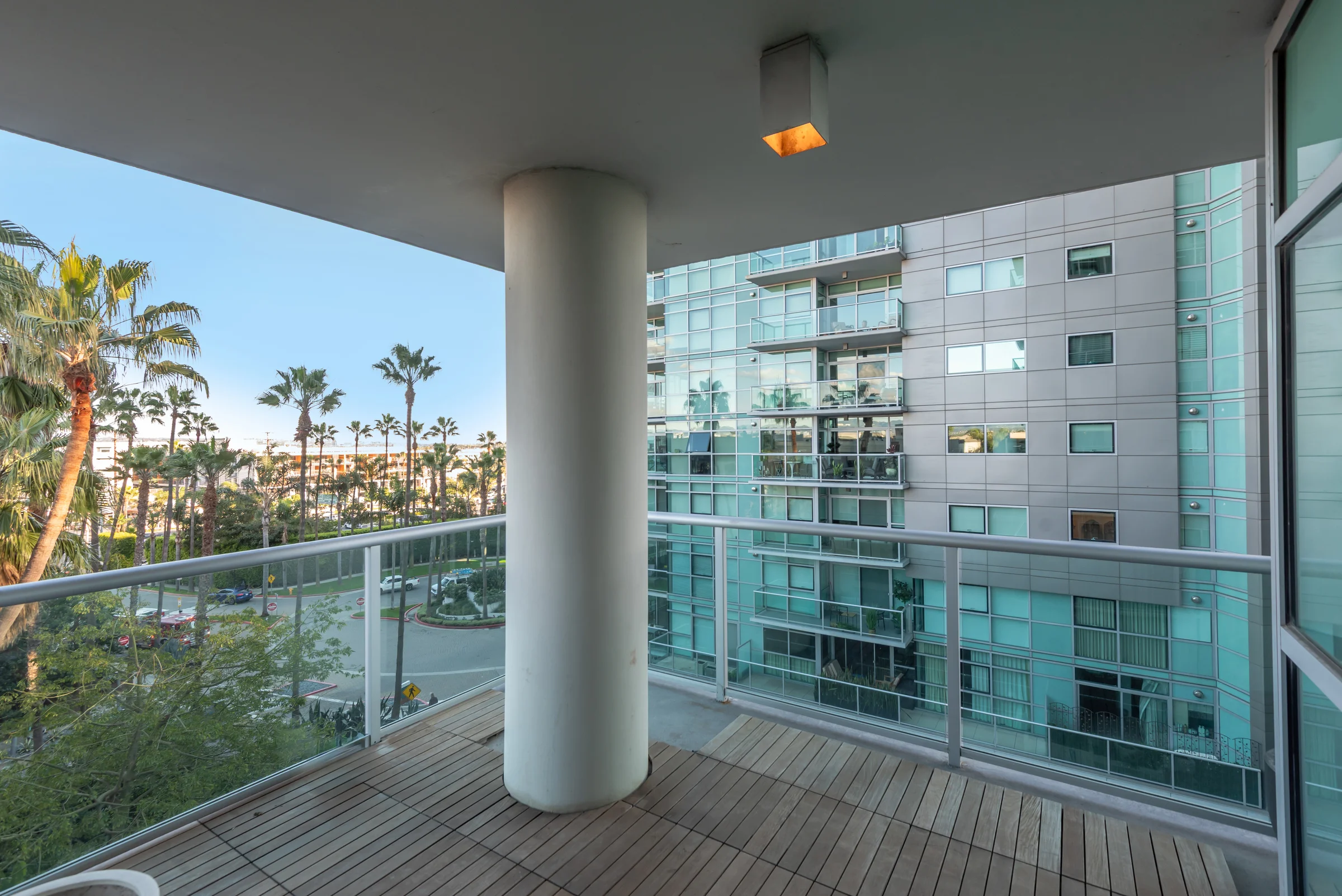 13700 Marina Pointe Dr #624 - Photo 9