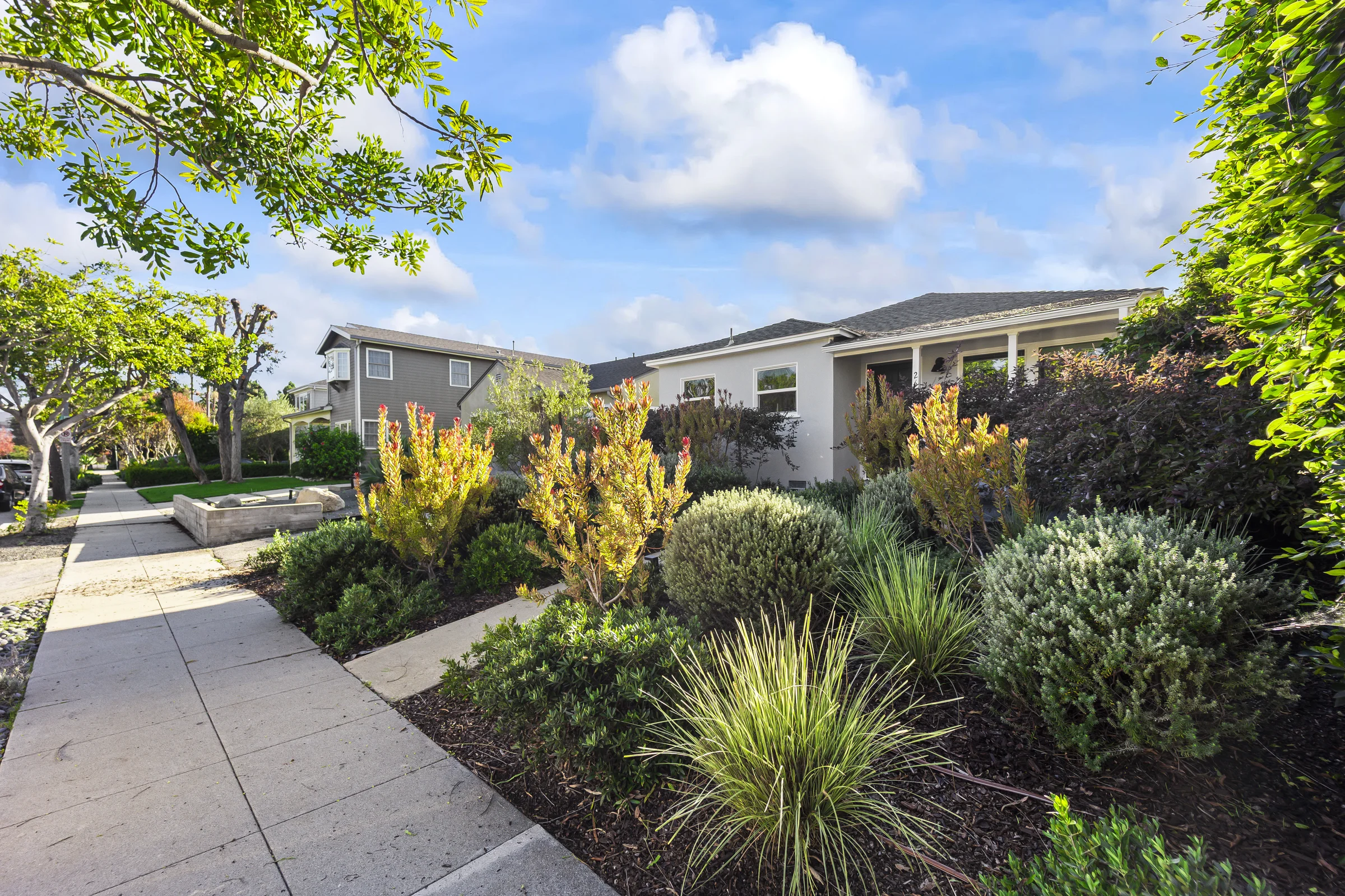 2654 33rd St - Photo 9