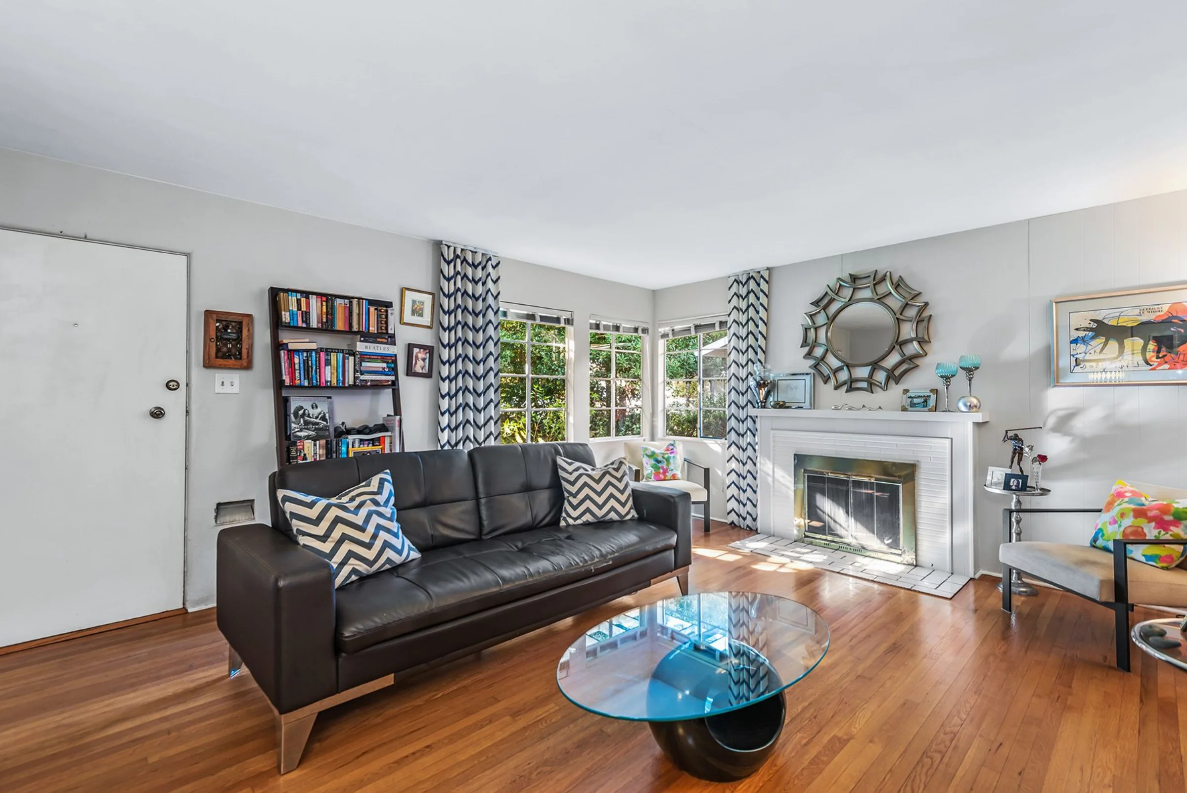 3444 S BENTLEY AVE