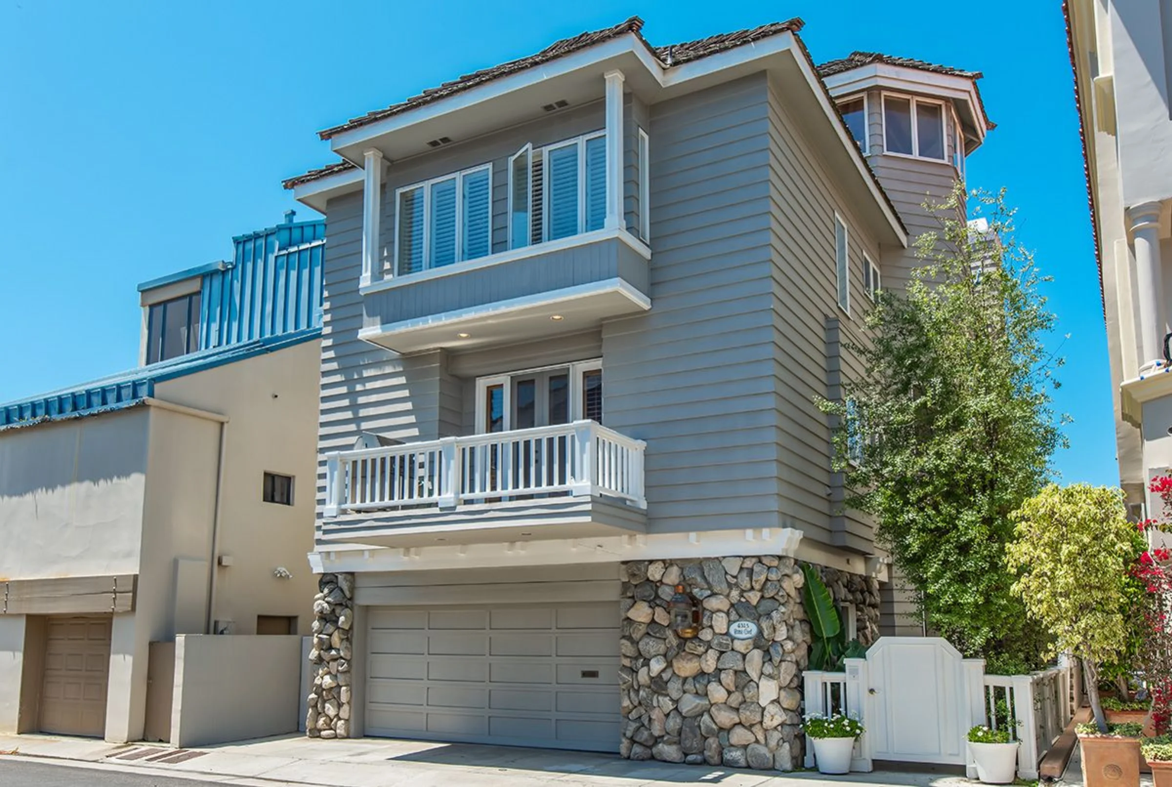 4315 ROMA COURT