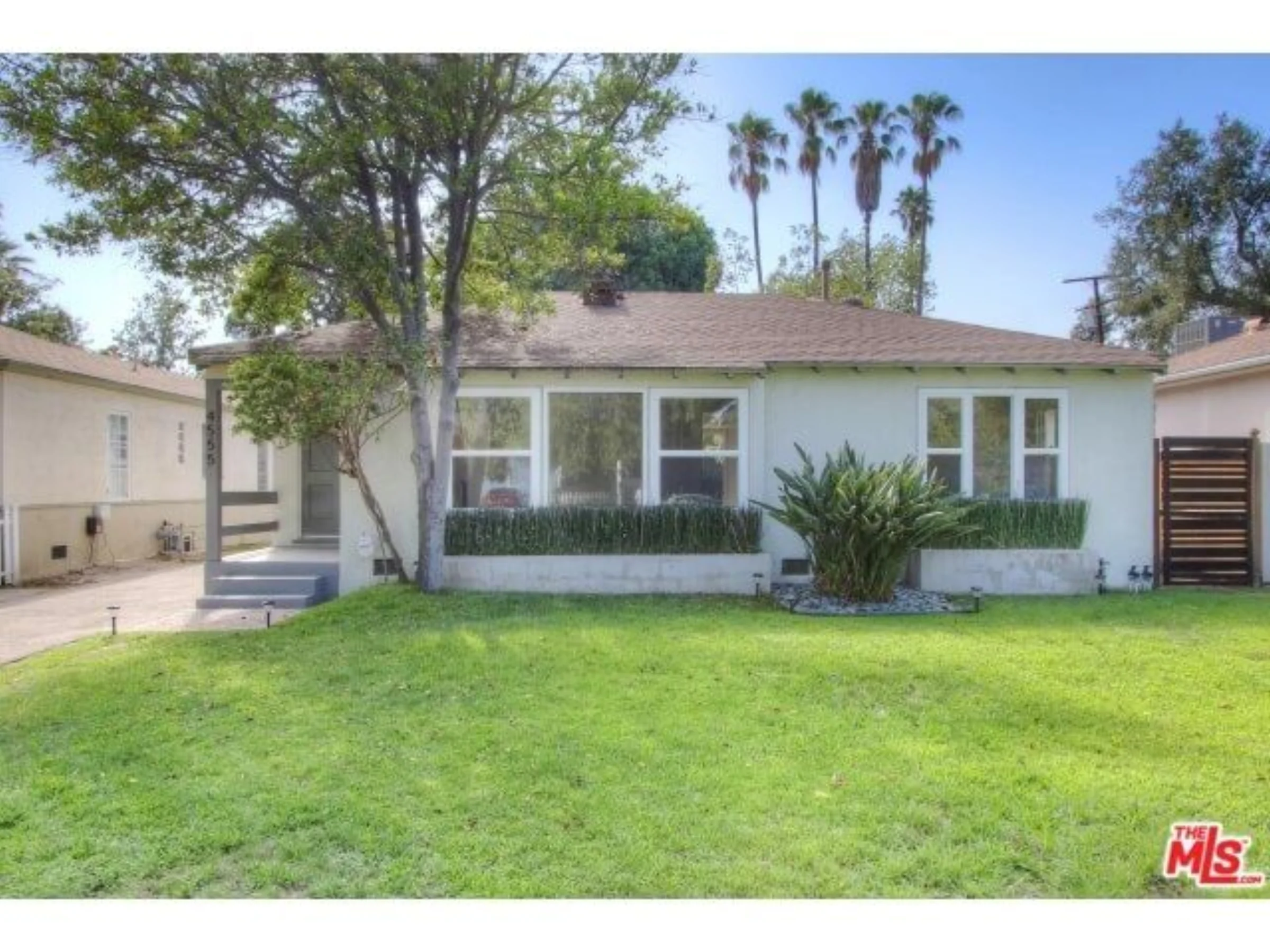 4555 BEN AVE