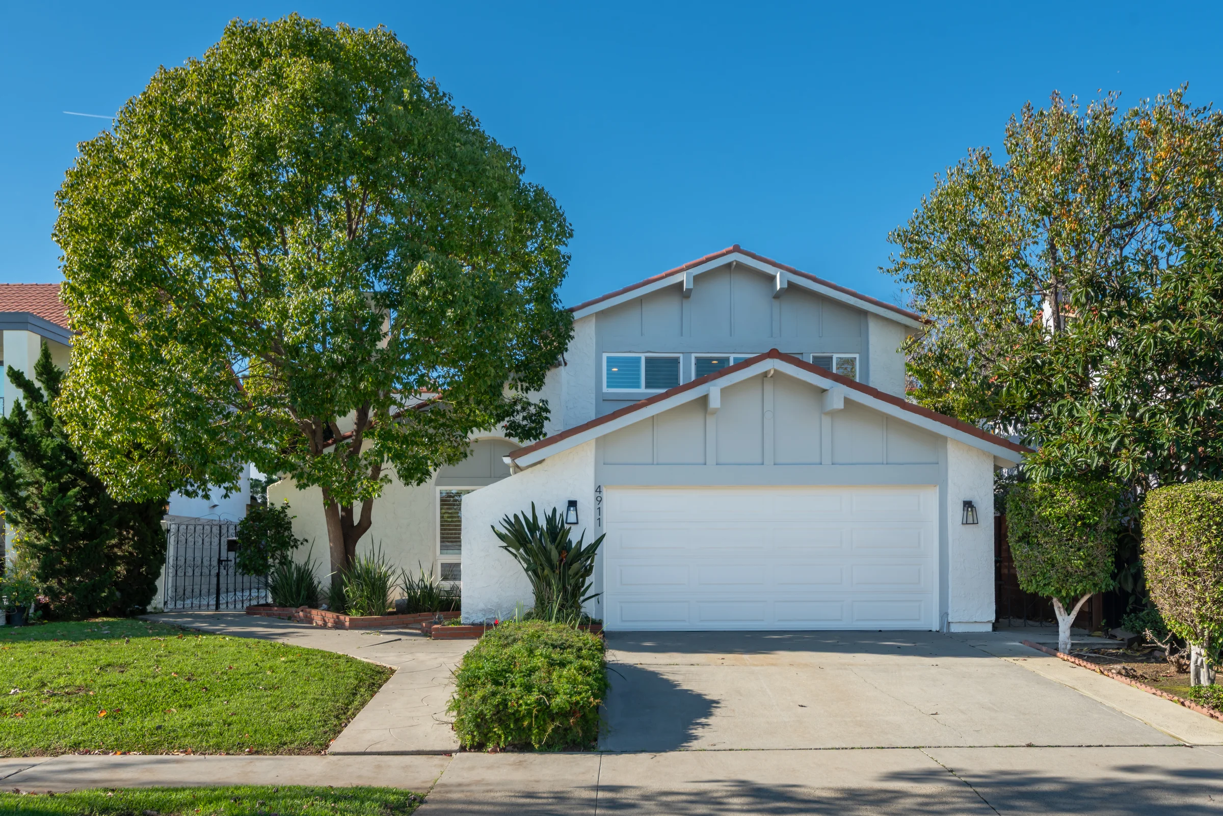 4911 Patrae St - Exterior View (Featured)