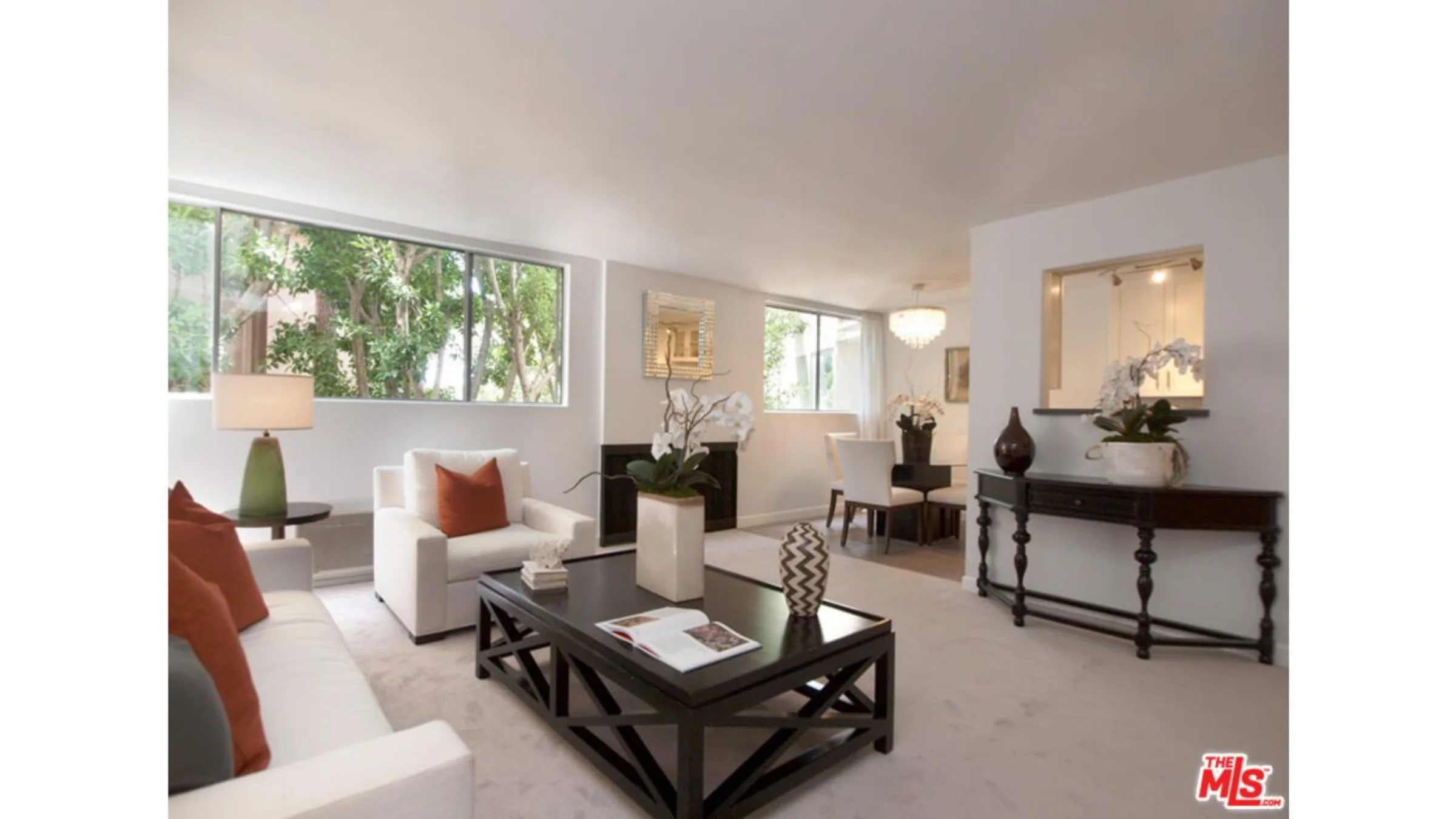 530 S BARRINGTON AVE #206