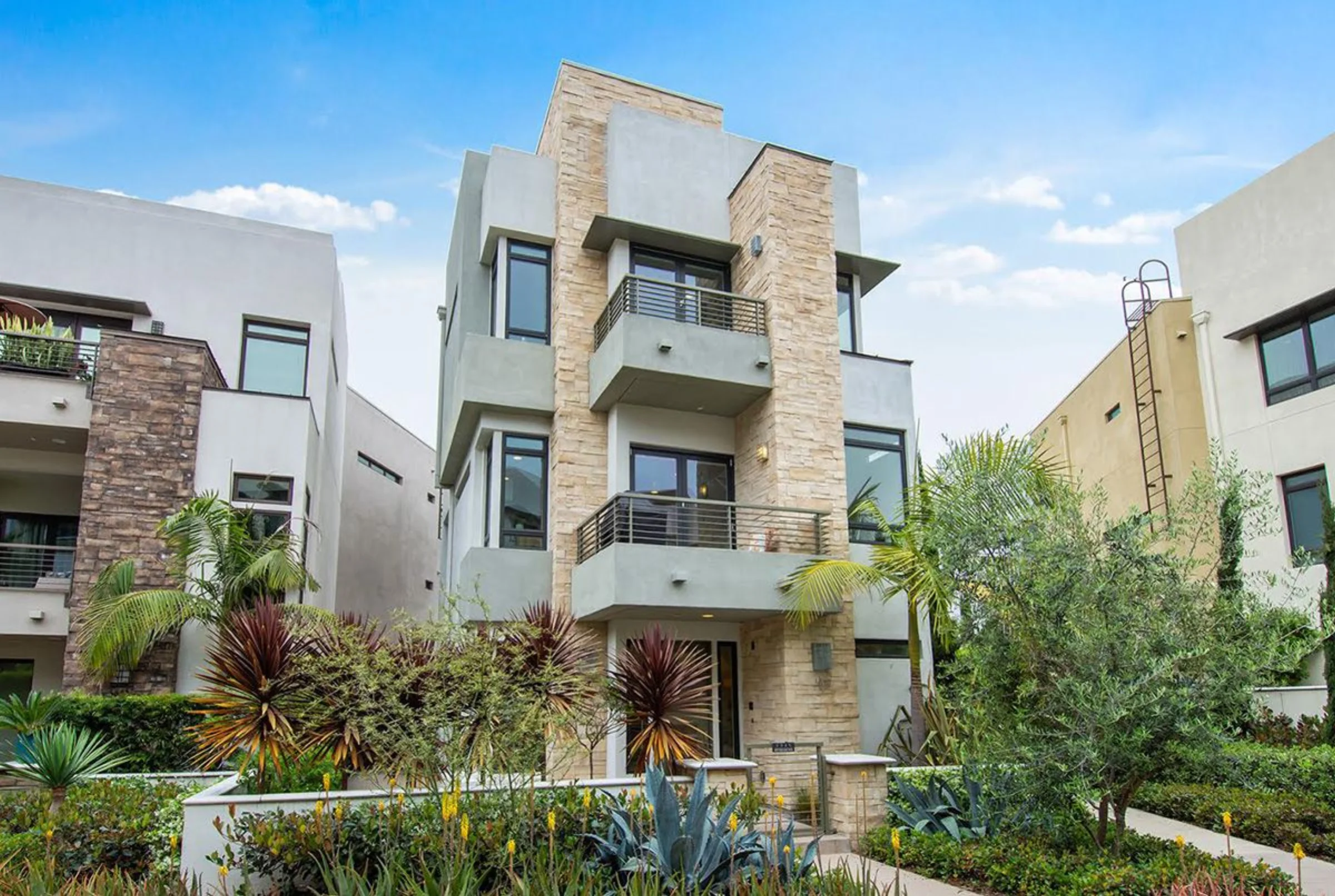 5840 W. SEAGLASS CIRCLE