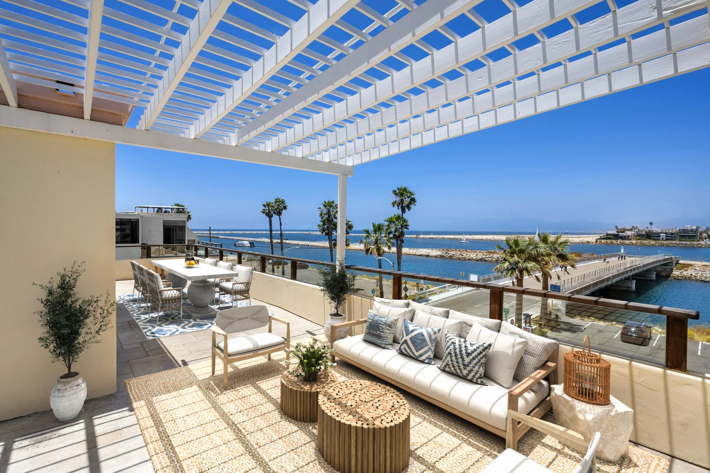 6206 Pacific Ave #2