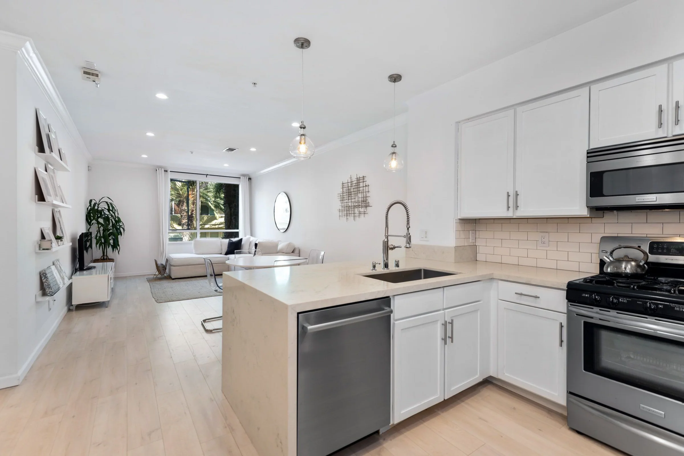 6400 Crescent Park E #222