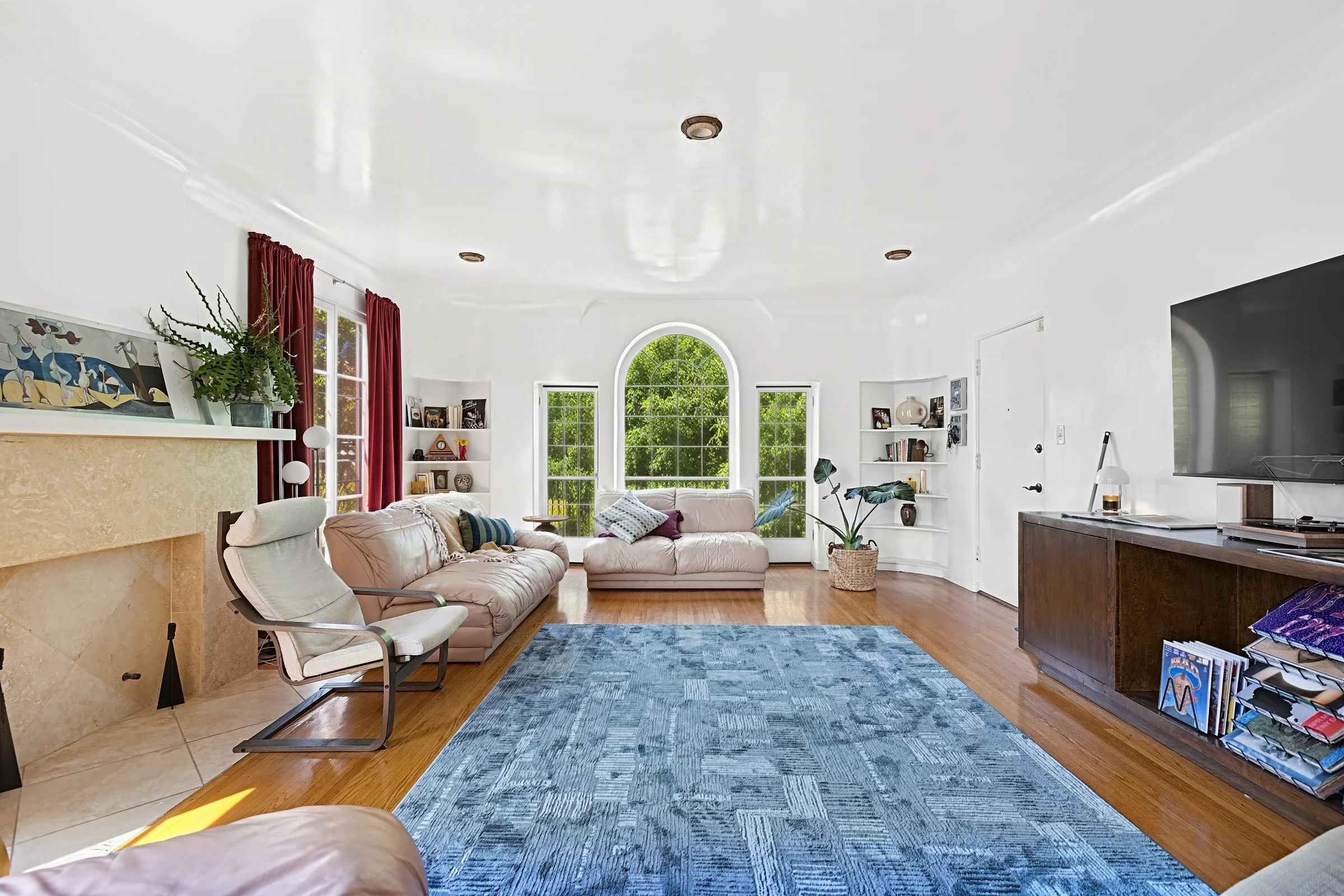 Property Photo 3